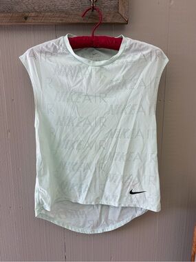 Nike Women’s Light Green Mesh Performance Tank - Mint